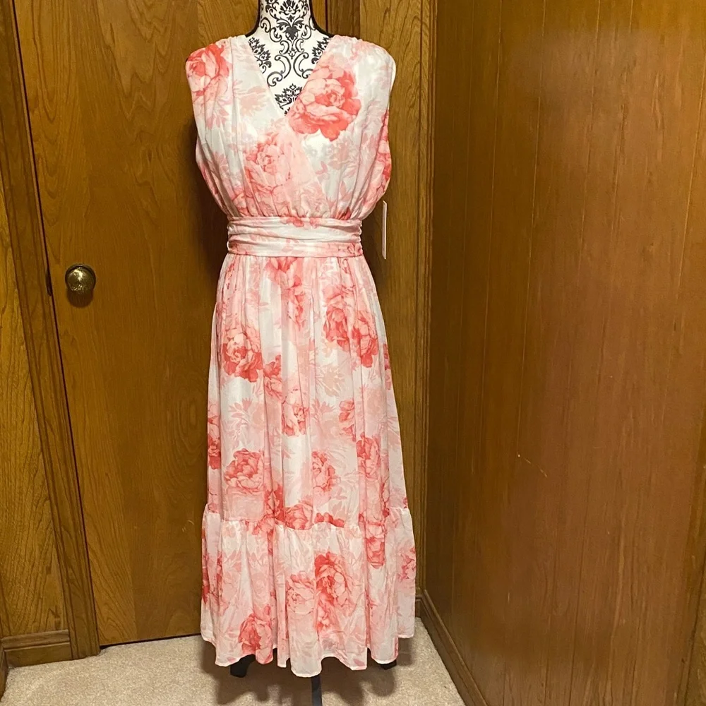 Aura elegant formal